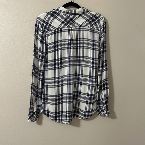 Rails Womens Hunter Navy & White Plaid
Button Down Shirt Medium Coastal Cowgirl - Picture 3 of 7